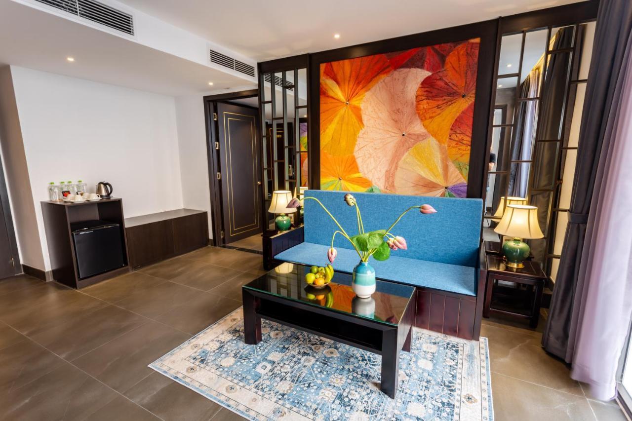 White Lotus Hue Hotel Bagian luar foto