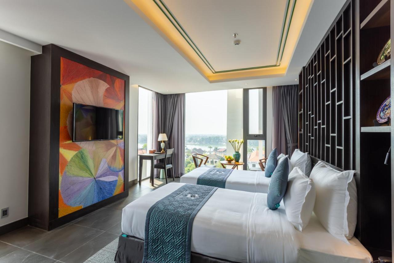 White Lotus Hue Hotel Bagian luar foto