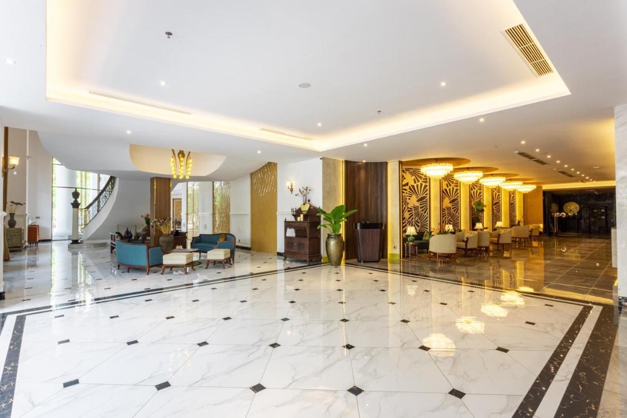 White Lotus Hue Hotel Bagian luar foto