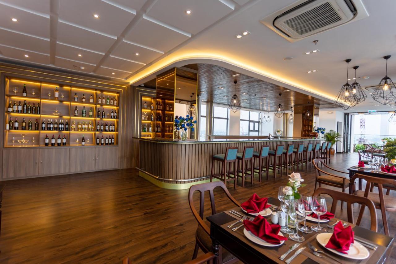 White Lotus Hue Hotel Bagian luar foto
