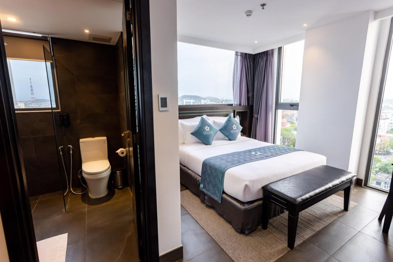 White Lotus Hue Hotel Bagian luar foto