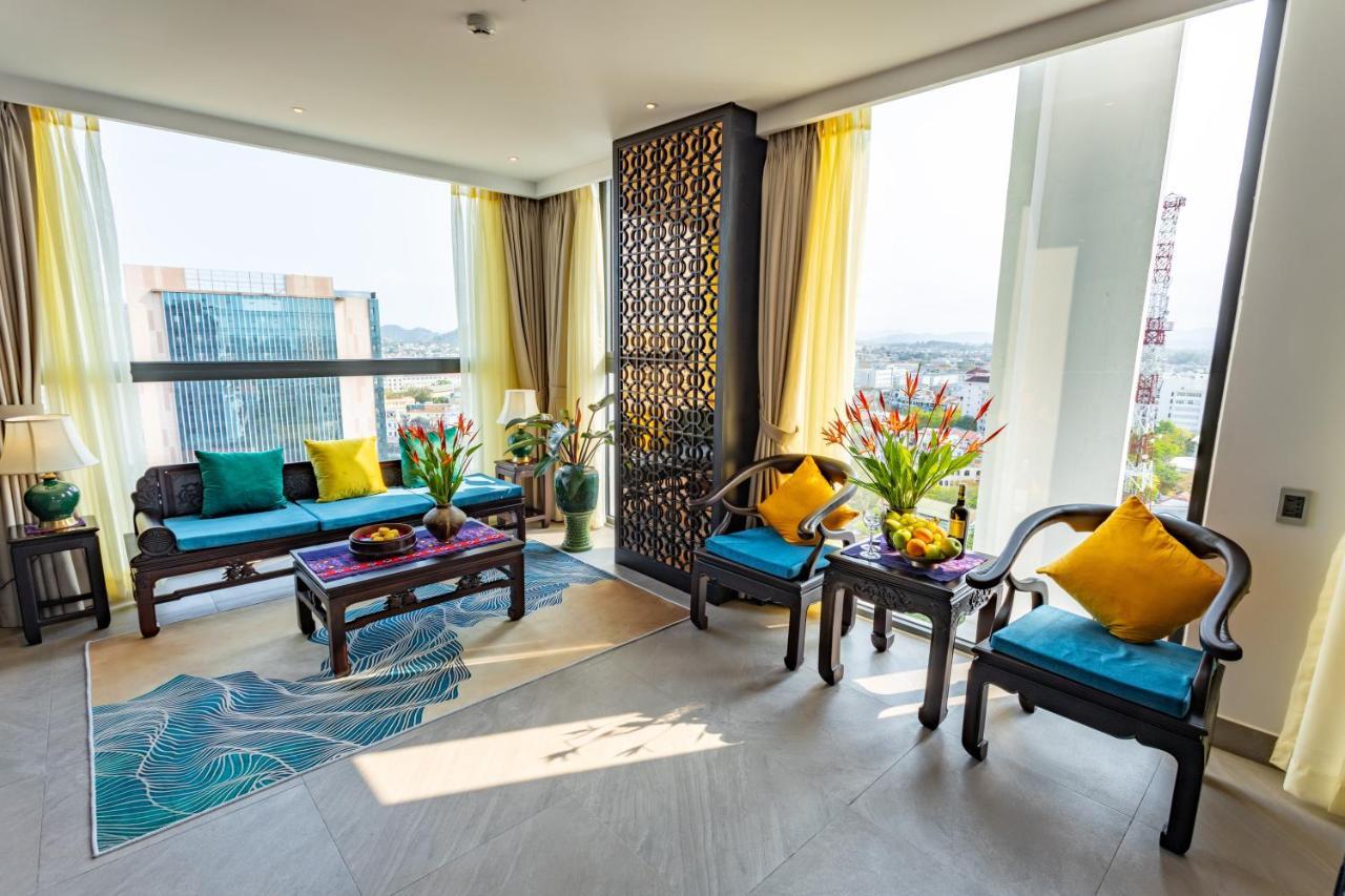 White Lotus Hue Hotel Bagian luar foto