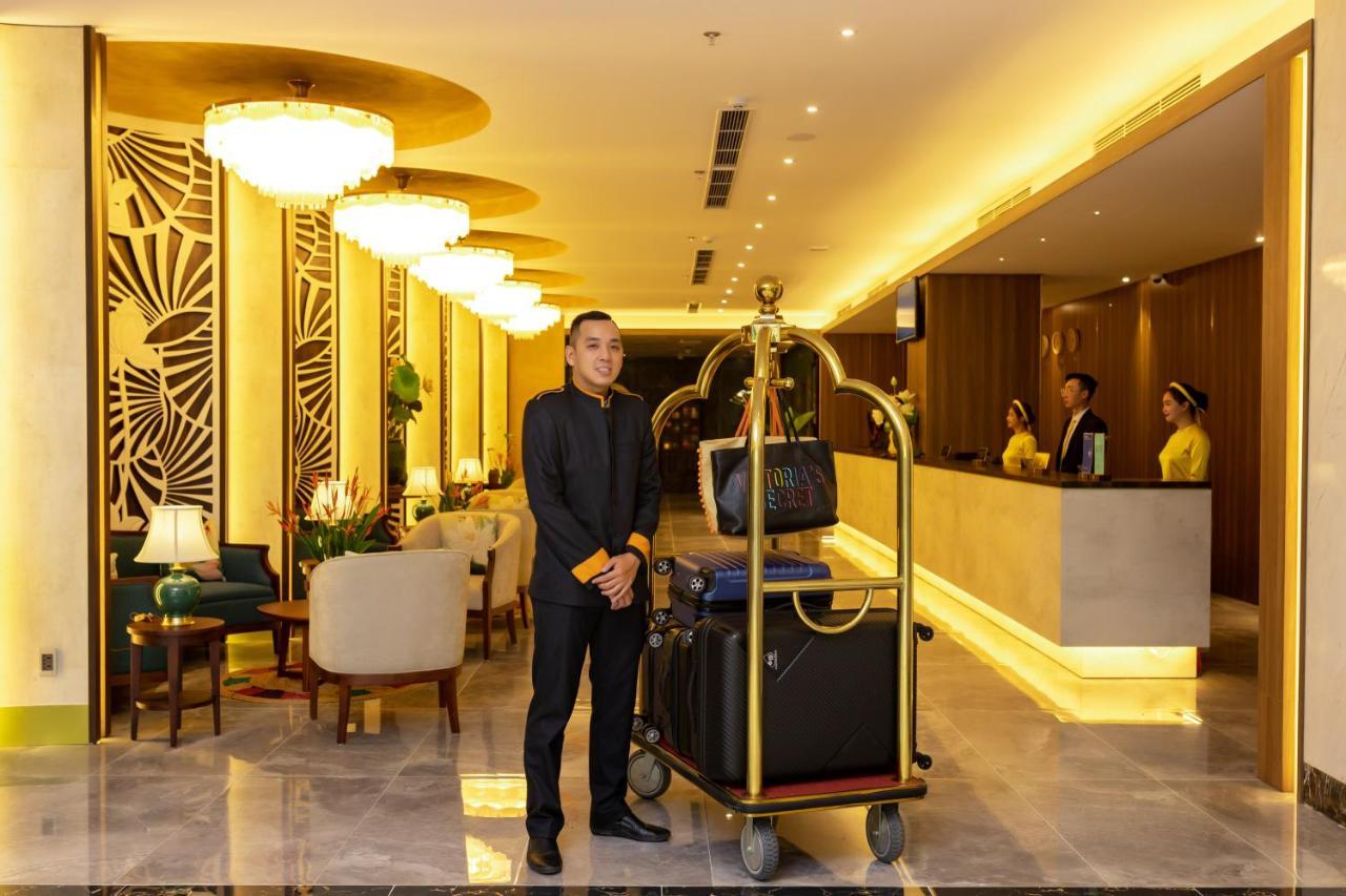 White Lotus Hue Hotel Bagian luar foto